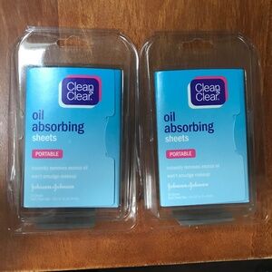 Clean & Clear Oil Absorbing Sheets 50 sheets per pack
